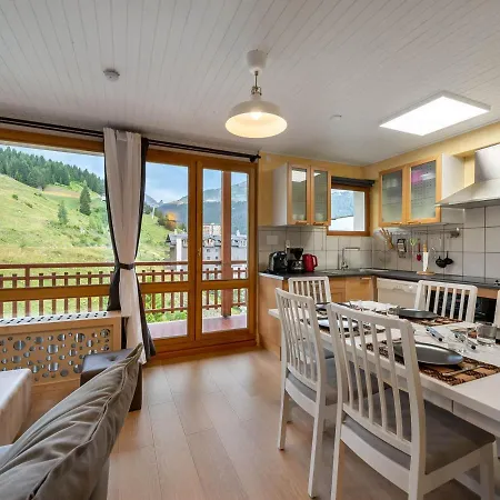 Moderne Avec Balcon, Wifi, Acces Pistes A - Fr-1-563-84 * Courchevel